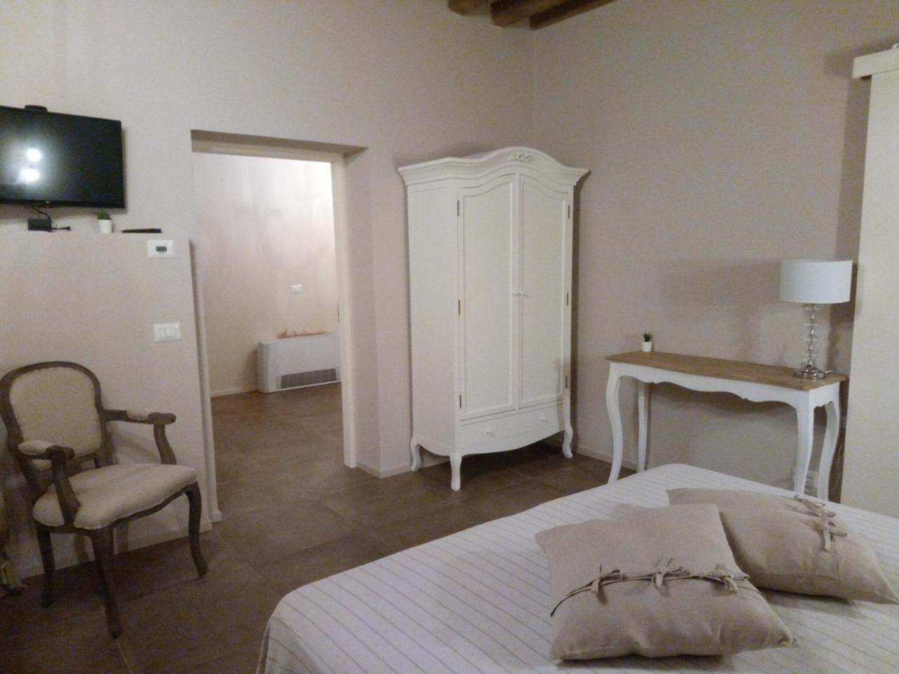 Agriturismo Vitae Fabbrico Exterior photo